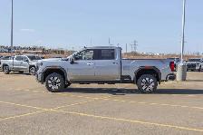 2026 GMC Sierra 3500HD Denali - Photo 5