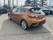 2017 Chevrolet Cruze Premier 1.4L RS Hatchback | Remote Start - Photo 4