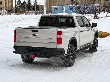 2026 Chevrolet Silverado 1500 ZR2 | Tonneau Cover | Aux Fuel - Photo 13