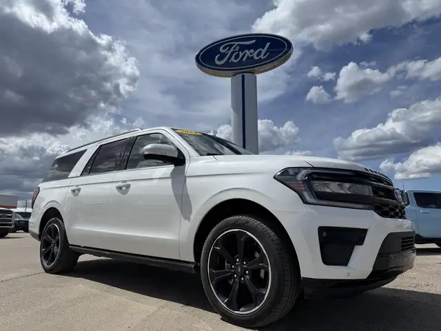 2024 Ford Expedition Limited MAX / LOADED! / 8 PSNGR! / STEALTH