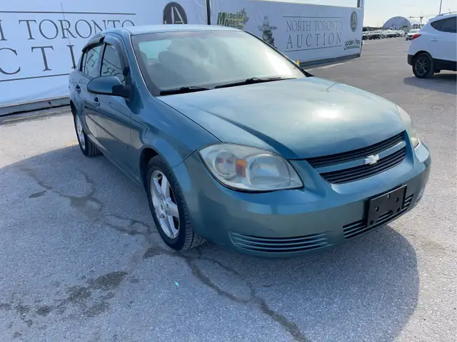 2010 Chevrolet Cobalt - Photo 3