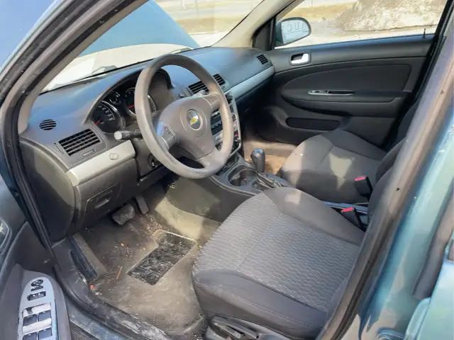 2010 Chevrolet Cobalt - Photo 10