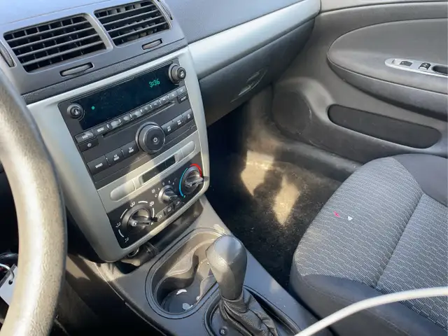 2010 Chevrolet Cobalt - Photo 12