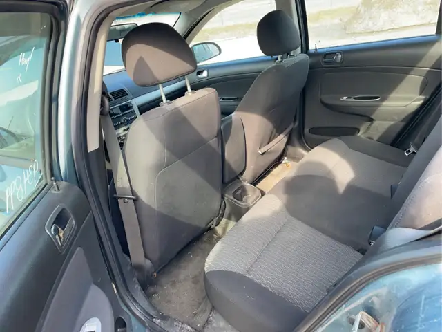 2010 Chevrolet Cobalt - Photo 14