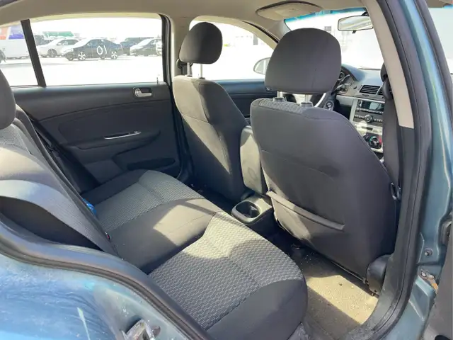 2010 Chevrolet Cobalt - Photo 18