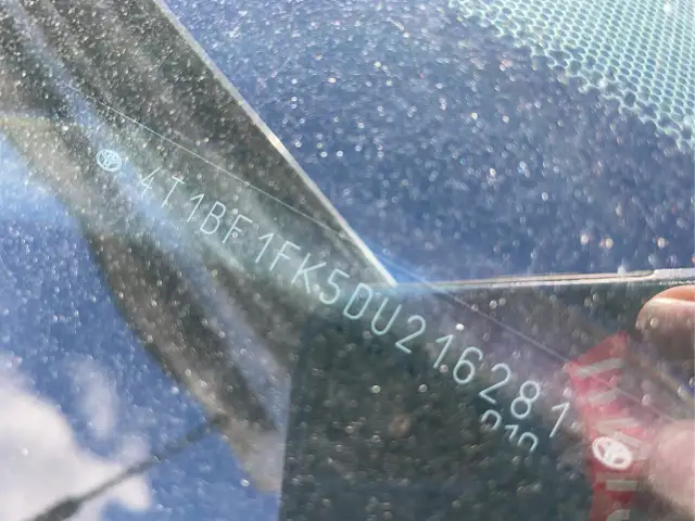 2013 Toyota Camry - Photo 16