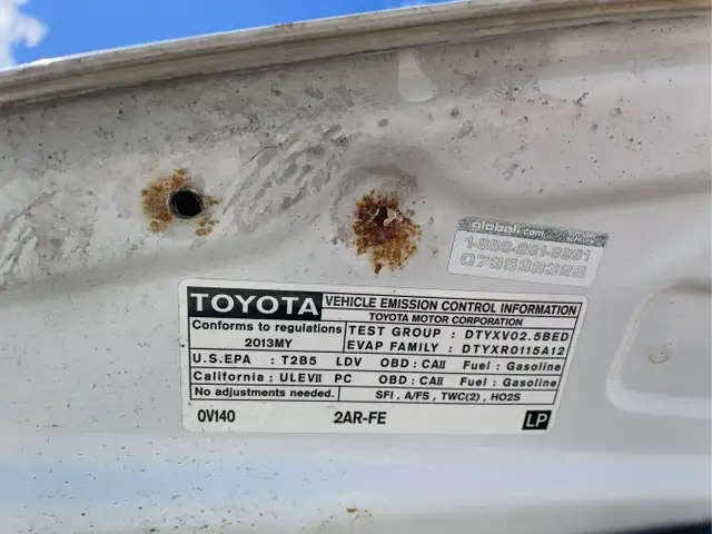 2013 Toyota Camry - Photo 17