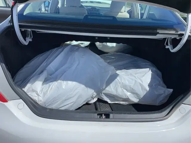 2013 Toyota Camry - Photo 20