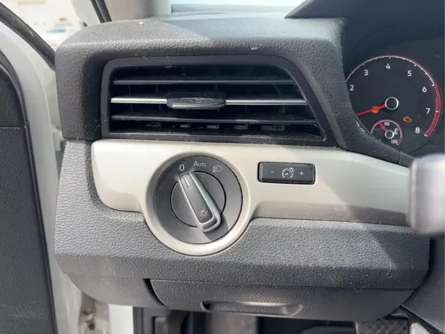 2020 Volkswagen Passat - Photo 15