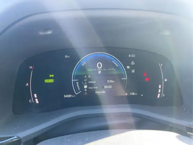 2025 Toyota Camry - Photo 11