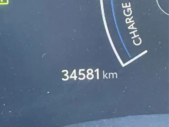 2025 Toyota Camry - Photo 12