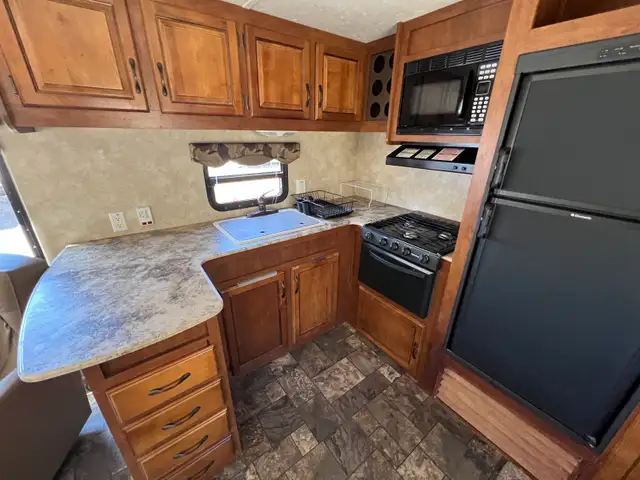 2016 trailer for sale - Photo 8