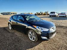 2017 Hyundai Veloster - Photo 2