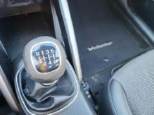 2017 Hyundai Veloster - Photo 20