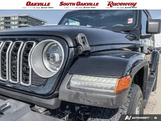 2024 Jeep Wrangler 4DR SAHARA | HEATED SEATS | REMOTE START | - Photo 8
