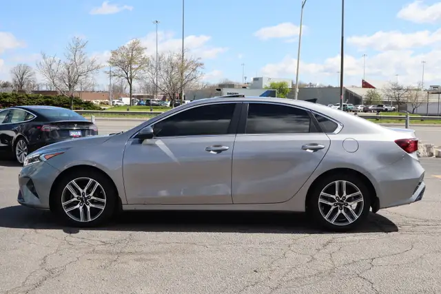 2023 Kia Forte - Photo 4