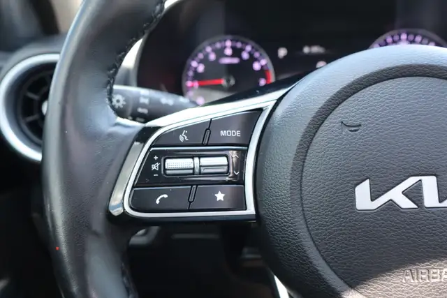 2023 Kia Forte - Photo 19