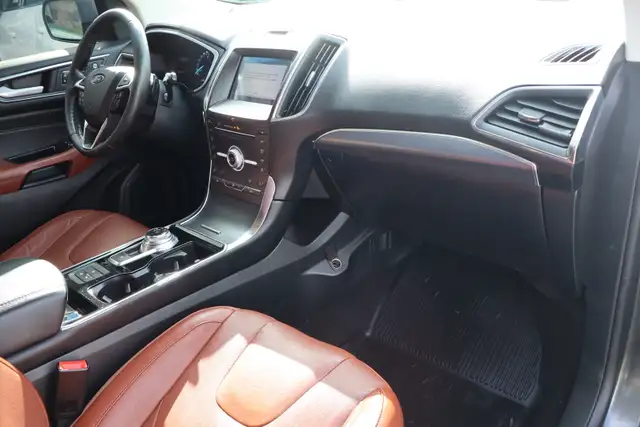 2019 Ford Edge - Photo 11