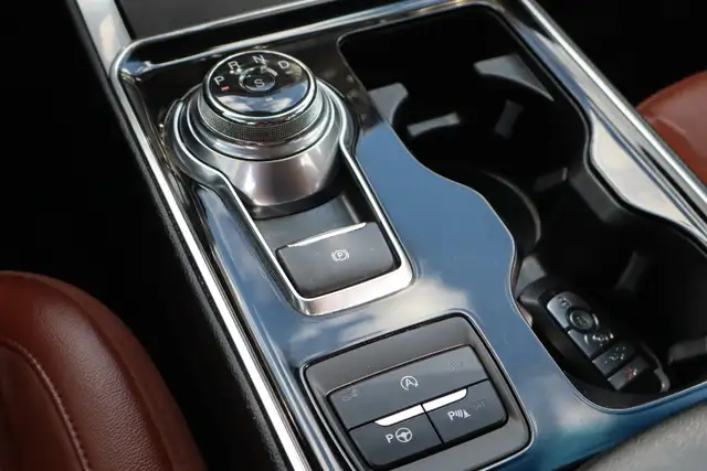 2019 Ford Edge - Photo 24