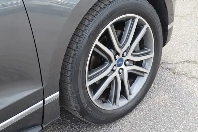 2019 Ford Edge - Photo 29