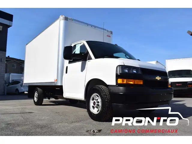 2025 Chevrolet Express Commercial Cutaway 3500  Cube 14 pieds - Photo 12