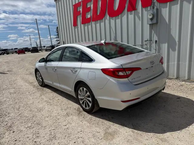 2016 Hyundai Sonata - Photo 2