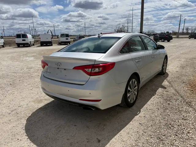 2016 Hyundai Sonata - Photo 4