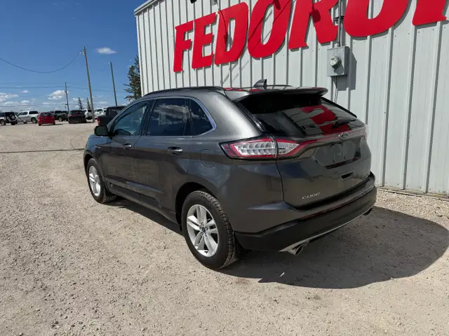 2016 Ford Edge SEL AWD - Photo 2