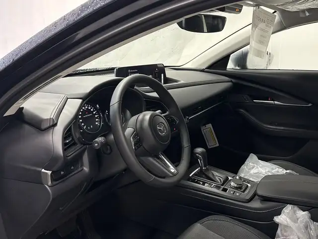 2026 Mazda CX-30 GS AWD - Photo 11
