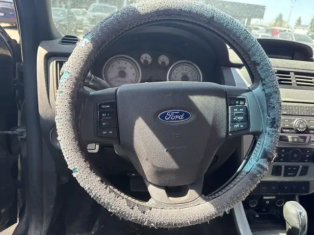 2011 Ford Focus - Photo 8