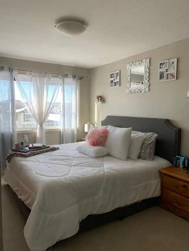 5 Bed 3 Bath for Rent in Lacombe - Photo 2