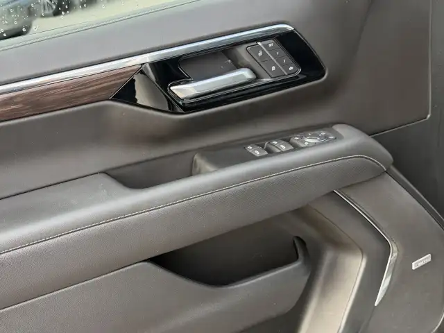 2025 Chevrolet Tahoe - Photo 10