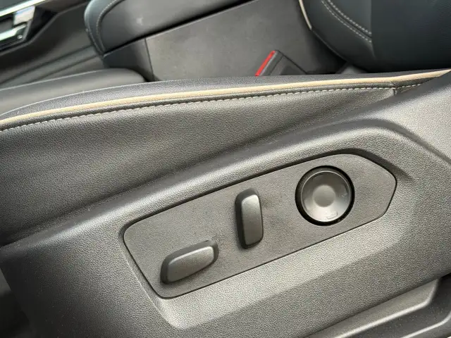 2025 Chevrolet Tahoe - Photo 11