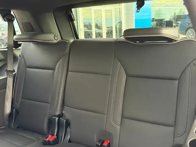 2025 Chevrolet Tahoe - Photo 21