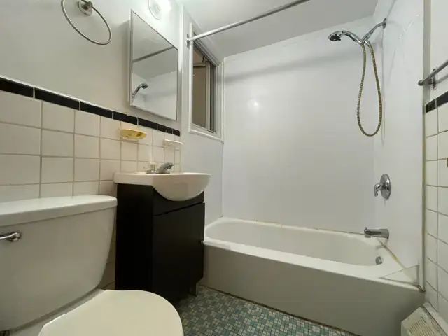 4 1/2 libre inclus chauffage/  l'eau chaude meuble Rosemont - Photo 5