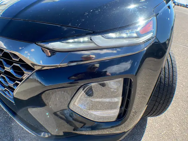 2019 Hyundai Santa Fe Essential FWD - Photo 12
