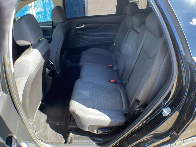 2019 Hyundai Santa Fe Essential FWD - Photo 23