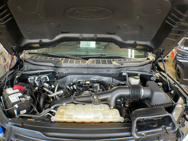 2022 Ford F-150 Lariat FX4 502A - Photo 11