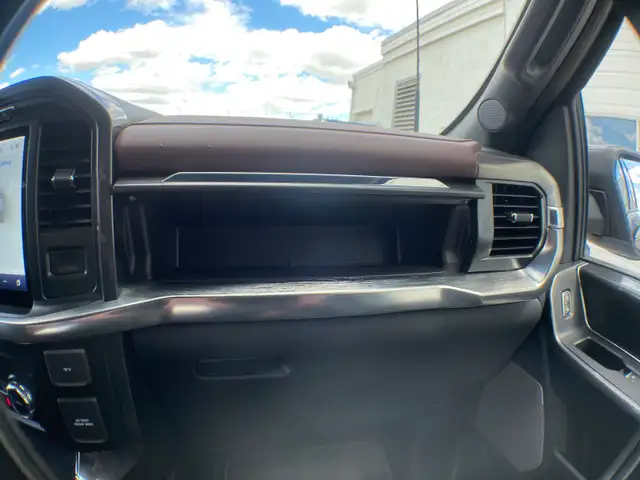 2022 Ford F-150 Lariat FX4 502A - Photo 28