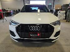 2022 audi Q3 Komfort Black Optics | 1 Owner | Off Lease - Photo 2