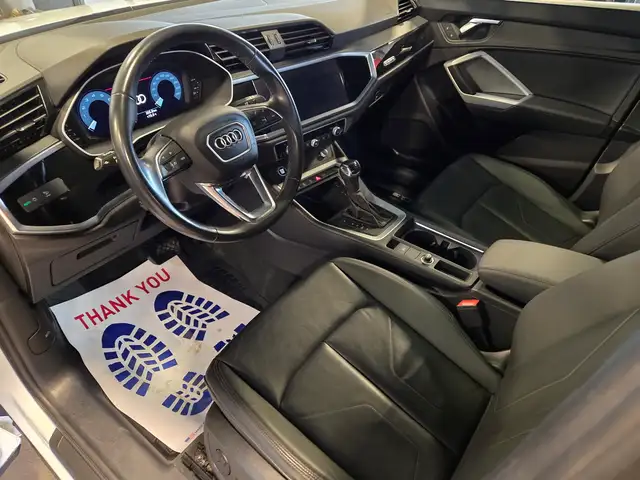 2022 audi Q3 Komfort Black Optics | 1 Owner | Off Lease - Photo 9