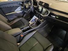 2022 audi Q3 Komfort Black Optics | 1 Owner | Off Lease - Photo 14