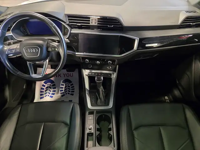 2022 audi Q3 Komfort Black Optics | 1 Owner | Off Lease - Photo 15