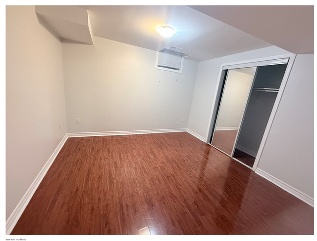 BRAMPTON - TORBRAM AND SANDALWOOD -1 ROOM BASEMENT - Photo 3
