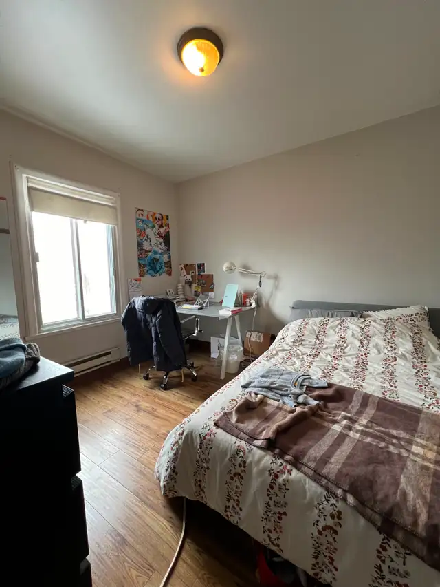 Grand 7 1/2 près du métro  | 4 chambres    terrasse   electros - Photo 15