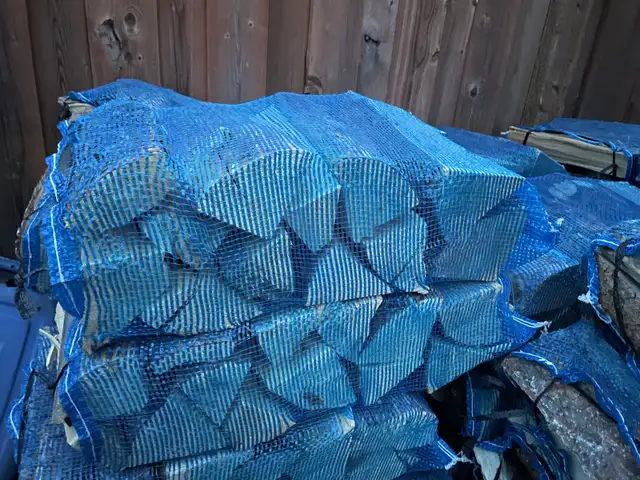 Premium Spruce/Pine Firewood  Bags: Delivery Available - Photo 4