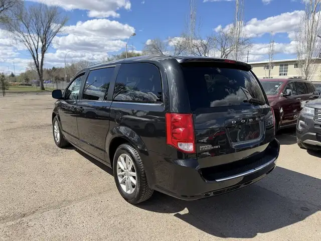 2019 Dodge Grand Caravan SXT - Photo 4