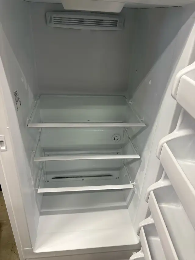 standup freezer - Photo 2