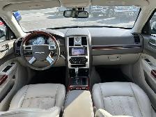 2008 Chrysler 300 C 5.7L Hemi AWD - Photo 10