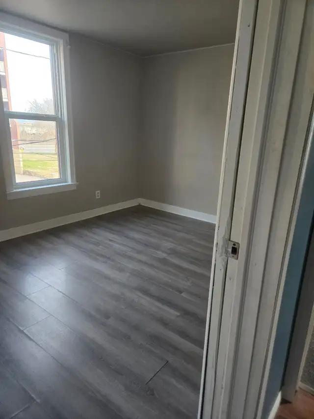 6 bedroom house for rent - Photo 4